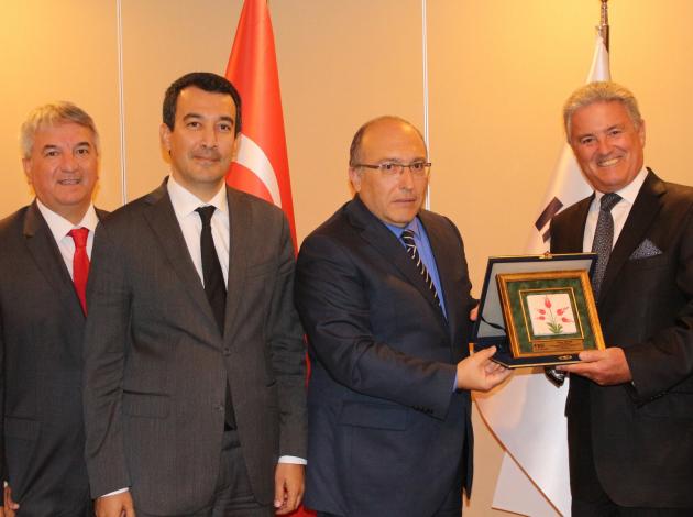 Krizi yeni bir kanunla aşabiliriz
