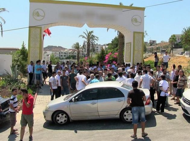 Maaşları yatmayan otel çalışanları oteli işgal etti