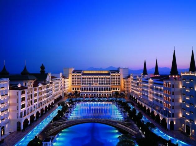 Mardan Palace parça parça satılıyor