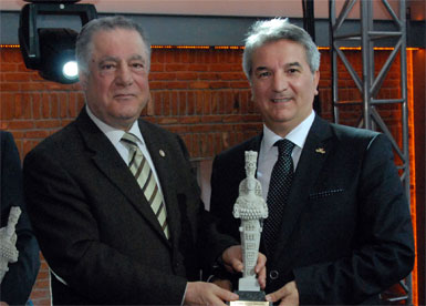 İzmir turizm özel ödülü Mehmet İşler’in 