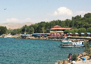 Kampları kapatılan memura, tatil kredisi!..