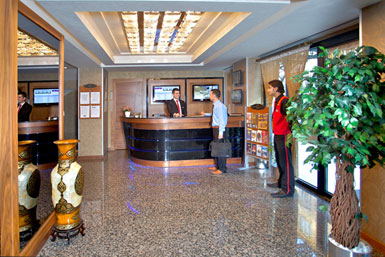 Momento Hotel'e Holiday Check Ödülü