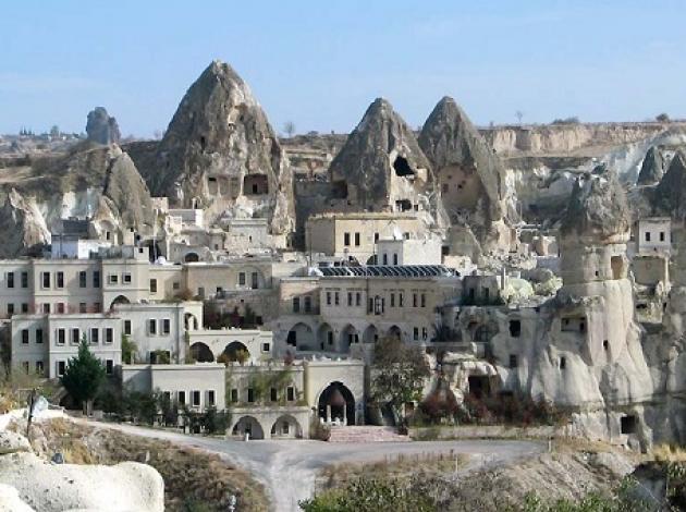Nevşehir'de siluet bozan otellere mühür