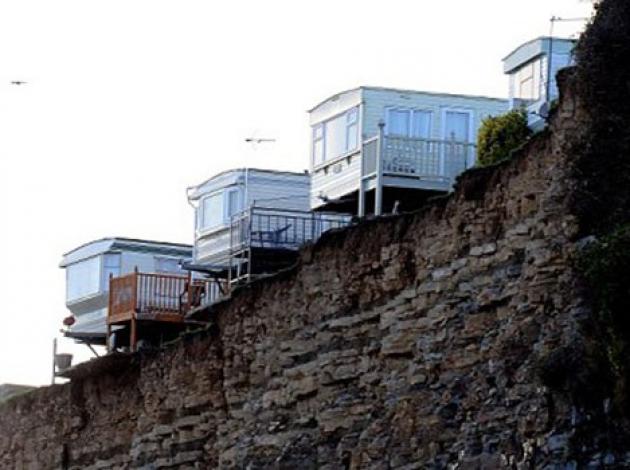 Ölümün kıyısında tatil