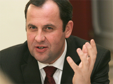 Avusturya Başbakan Yardımcısı'nın oğlu, Belek'te animatör...