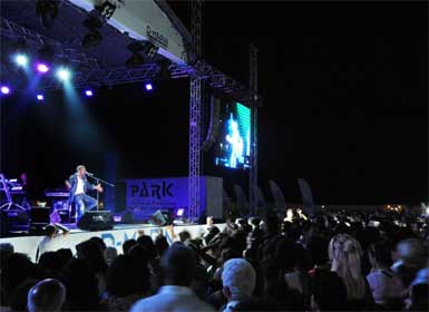 D-Marin Didim Marina’da, Mustafa Sandal fırtınası...