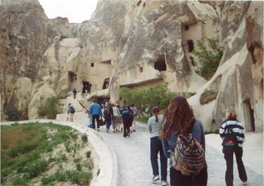 Kapadokya'ya yoğun turist ilgisi...