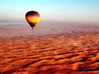 Dubai’de turist taşıyan sıcak hava balonu yere çakıldı...