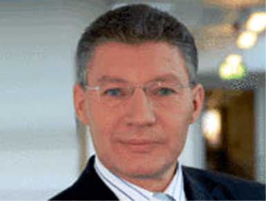Öger'de Wybcke Meier ayrıldı, yerine Berlinghoff geldi...