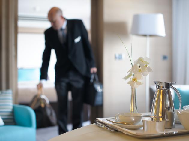 Otel çalışanları az kazananlar arasında