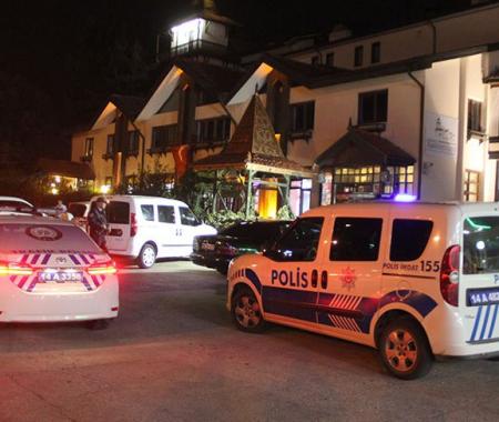 Otel restoranında silahlı çatışma