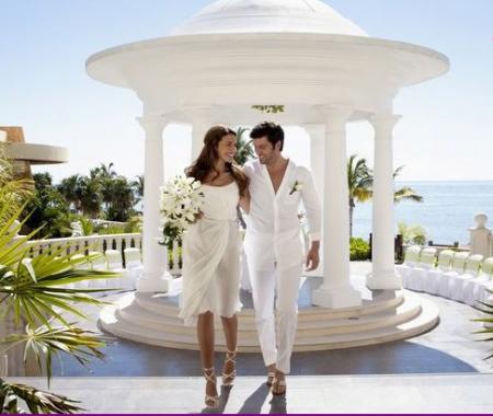 Turizm sektörüne 'Otelde evlenen çiftler günü' önerisi