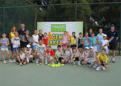 Türk ve Rus Genç Raketler Antalya'da...  