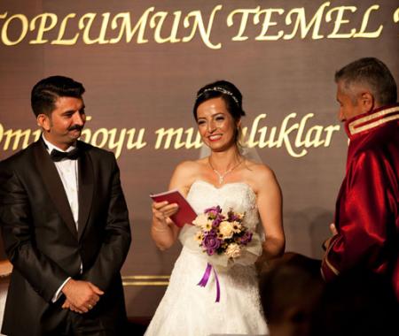 Özlem Kasa’ya mutluluklar diliyoruz