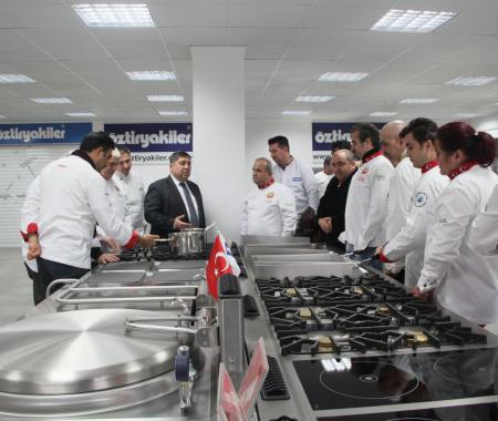 Öztiryakiler “Monoblok Pişirme Adası” ustaların favorisi