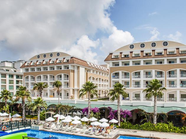 Parasını alamayan Vera Hotels çalışanlarının isyanı