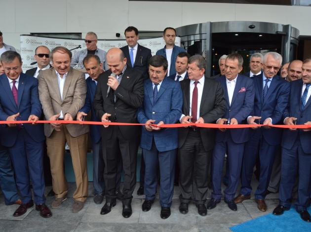 Park Dedeman Trabzon törenle hizmete girdi