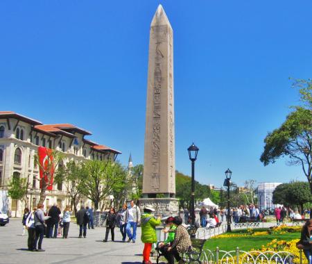 Patlamayla ilgili bir kadın gözaltında