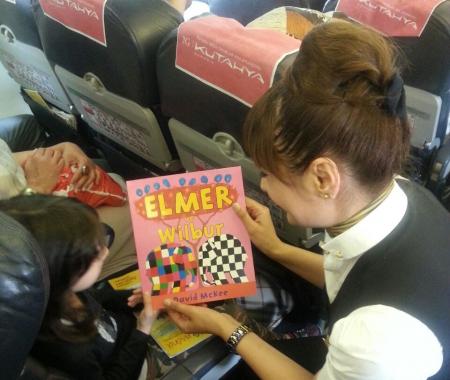Pegasus’tan 23 Nisan’da minik misafirlerine kitap sürprizi