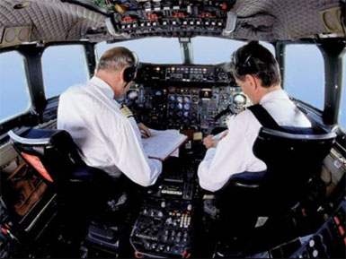 THY pilotu uçakta bayıldı...