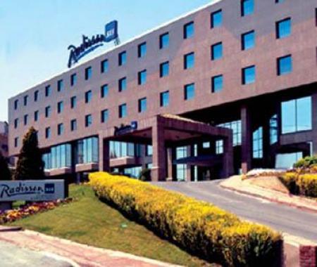 Radisson Blu Conference & Airport Hotel'den 23 Nisan partisi