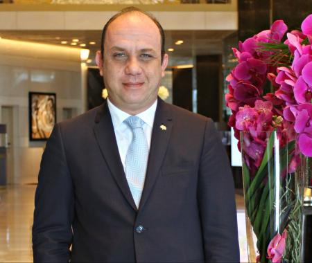 Raffles İstanbul Zorlu Center’a yeni Yiyecek & İçecek Direktörü