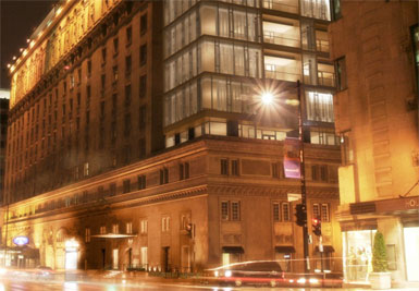 Ritz-Carlton'dan günde üç otel... 
