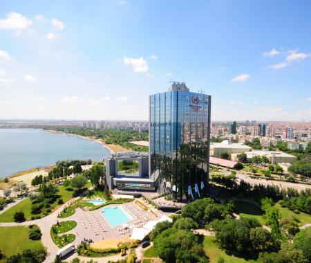 Şehrin buluşma noktası Mey Türk