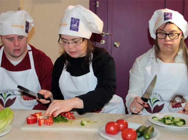 Sheraton Grand İstanbul Ataşehir'den Down Şefler Projesi