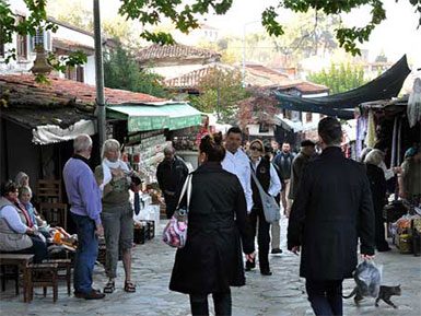 Bakan Günay'dan Şirince halkına sert uyarı…