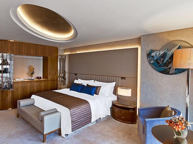 St Regis Otel’in kral dairesinde Bentley imzası