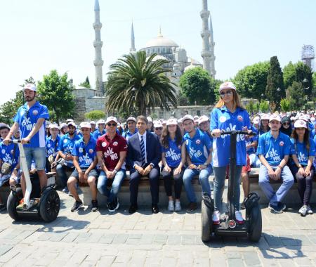 Sultanahmet 400 turizm elçisine emanet
