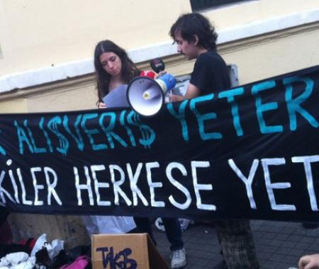 Taksim'de Shopping Fest protestosu