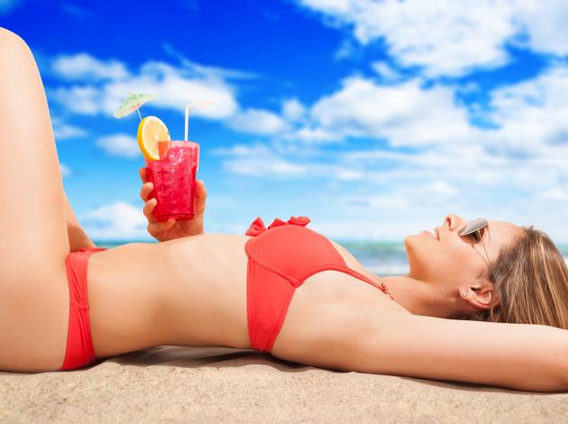 Tatil planlarını tabletten ödemesini bilgisayardan yapıyoruz
