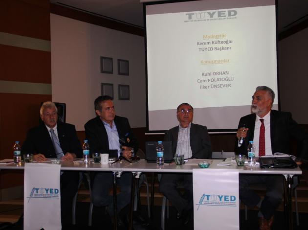 Tatil tüketicisinin hakları TUYED'in panelinde tartışıldı