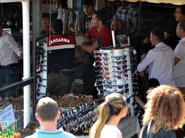 Tesis sahipleriyle turistler arasında sopalı kavga   