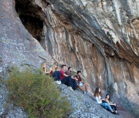 Turistler Biga'nın gizemli mağarasına ilgi gösteriyor