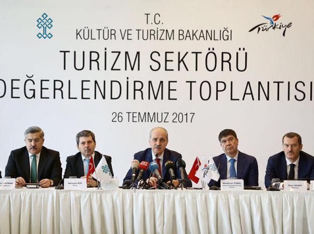 Turizm Bakanı'na turizmcilerden büyük tepki