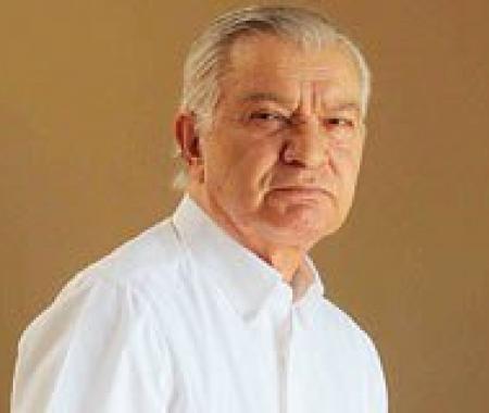 Eski Turizm Bakanı Akçal vefat etti