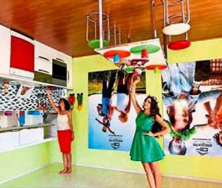 Türkiye'nin ilk ters evi Antalya'da