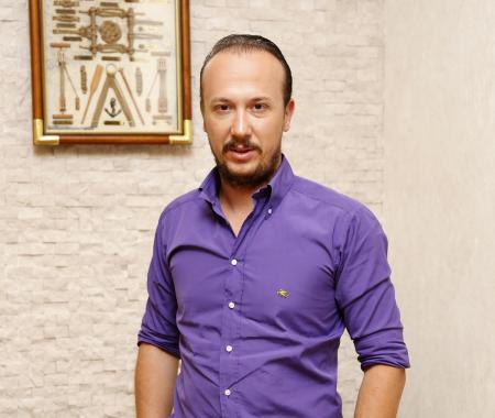 Türkler manuelden vazgeçemiyor