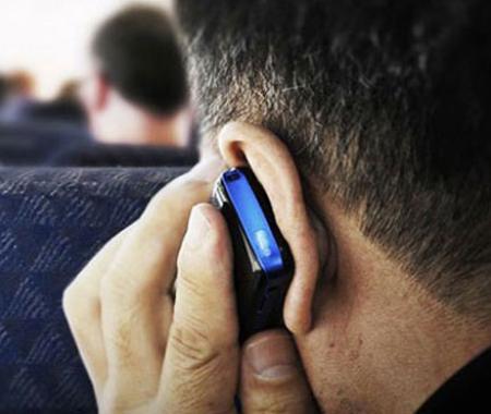 Uçakta cep telefonuna şartlı izin