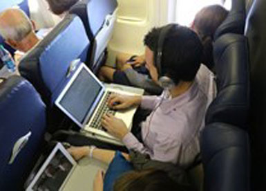Uçakta artık elektronik aletler kullanılabilecek...