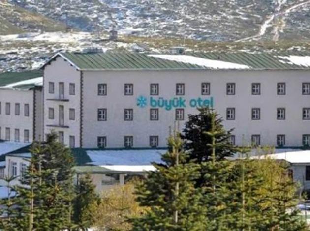 Uludağ'ın tek tapulu oteli yıkılıyor