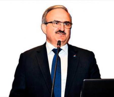 Validen 'Otelleri erken kapattılar' eleştirisi