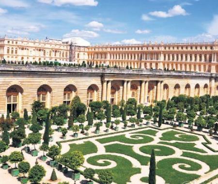 Versailles Sarayı arazisine beş yıldızlı otel