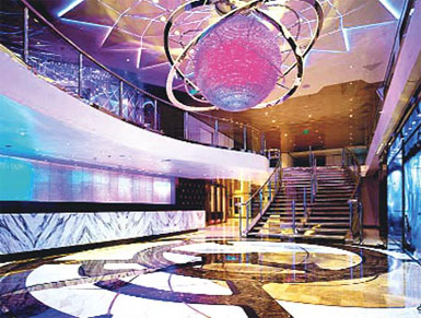7 katlı, beş yıldızlı yat otel...