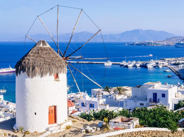 Yunan turizmi kemer sıkma kıskacında